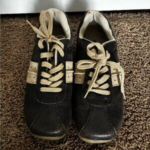 Black and Tan Casual Sneakers